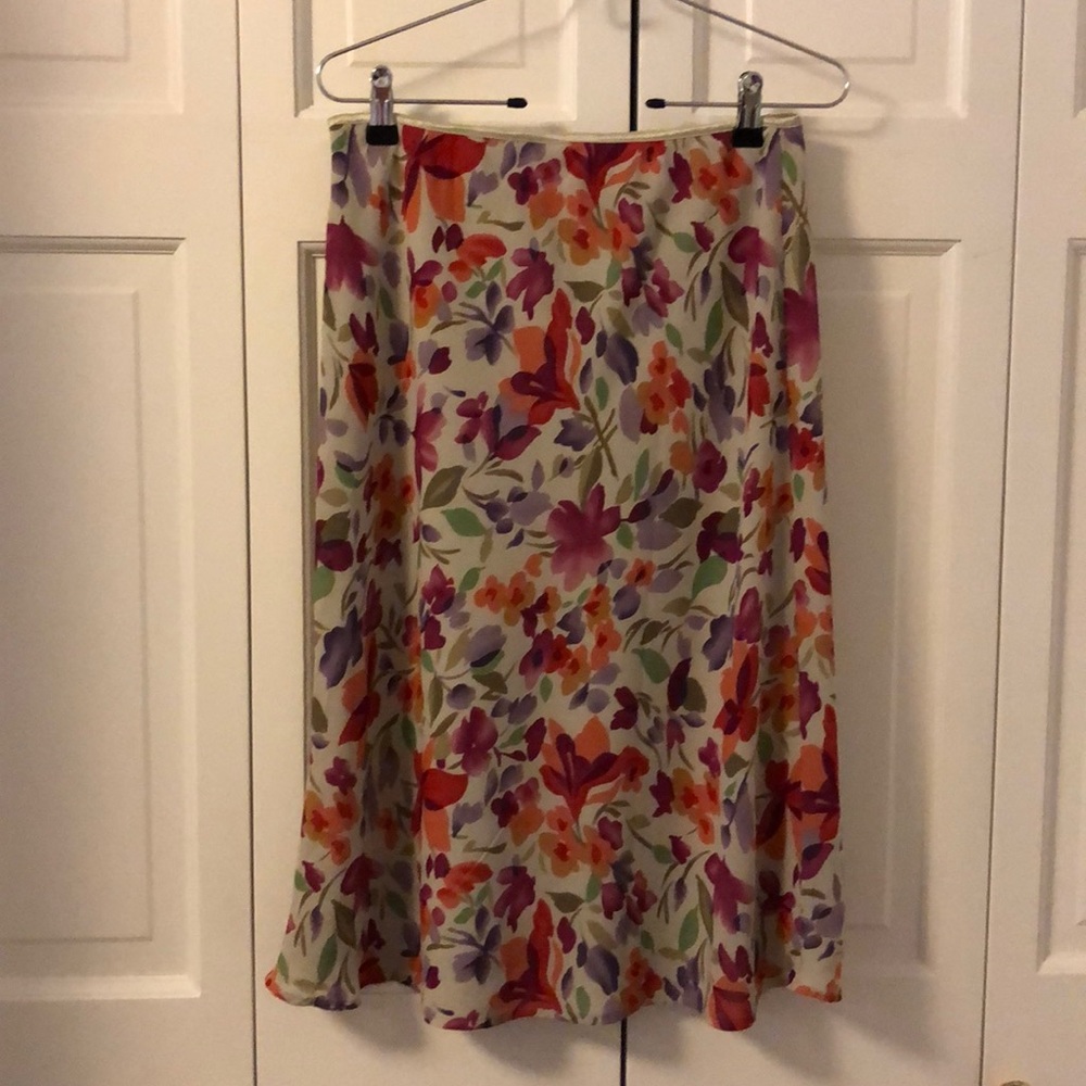 Comfy and elegant skirt for girls